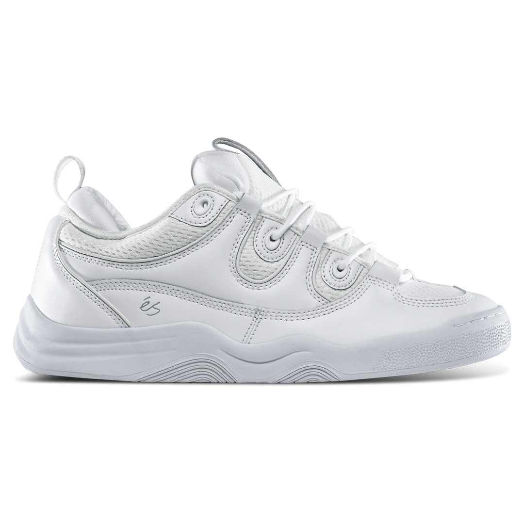 Two Nine white skate shoes éS skateboarding