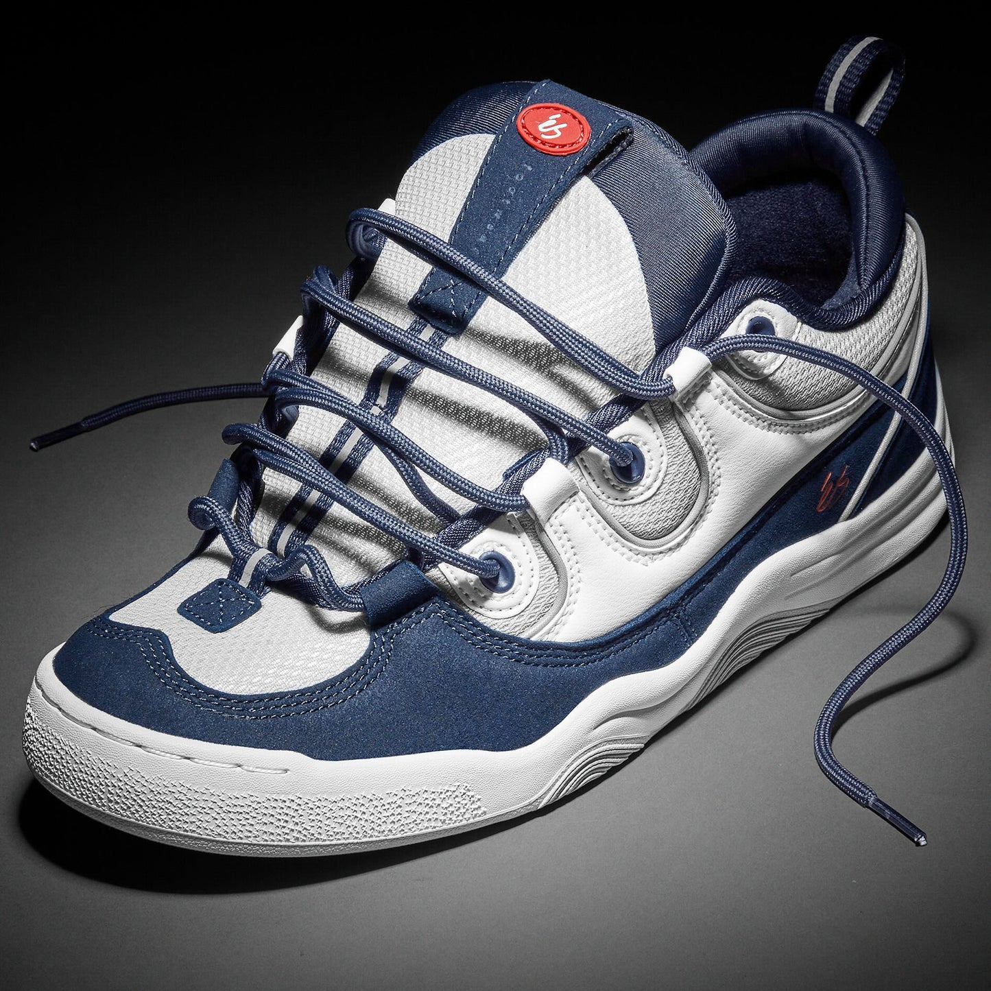 two nine 8 - skate shoes - navy/white - esskateboarding