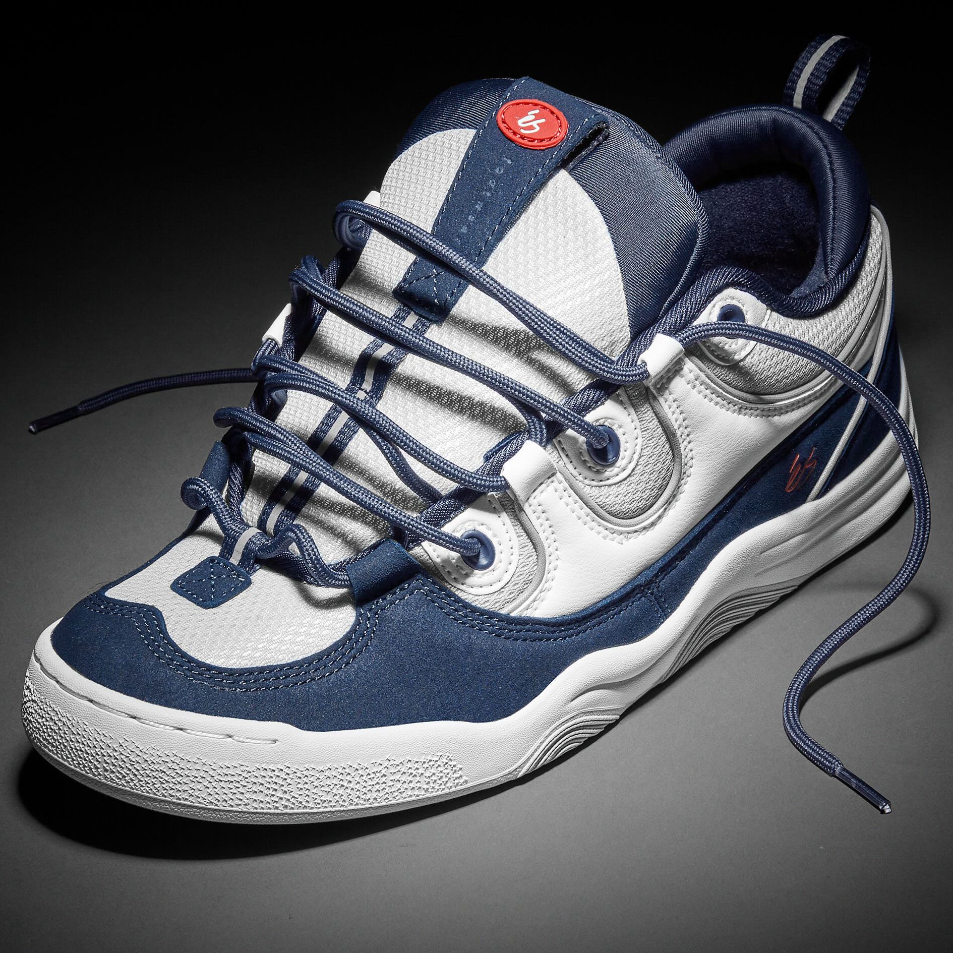 two nine 8 - skate shoes - navy/white - esskateboarding