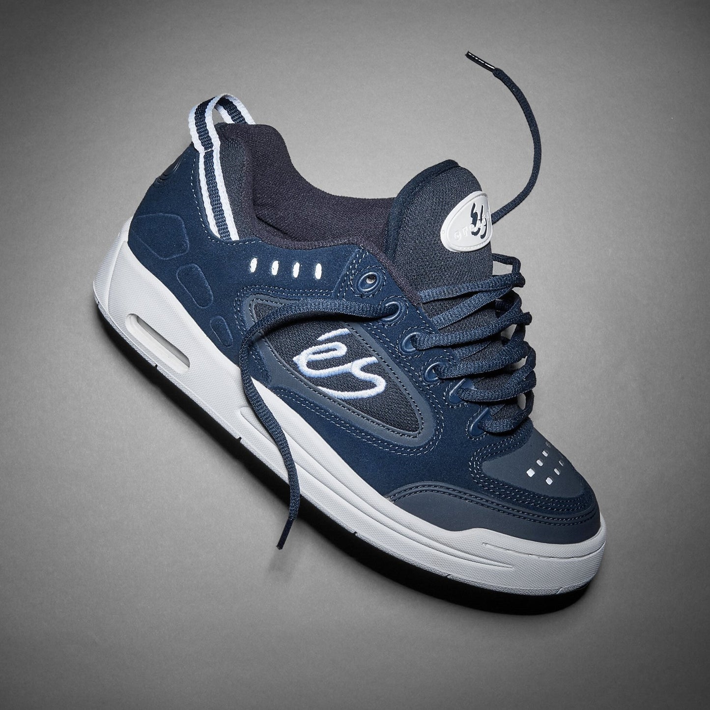 creager - skate shoes - navy/white - esskateboarding