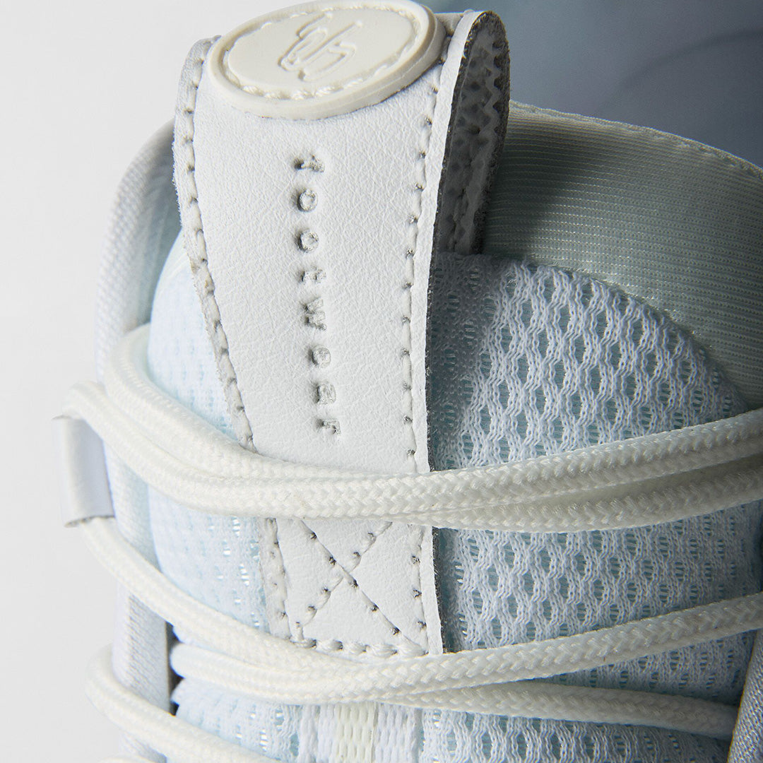 two nine 8 - skate shoes - white - esskateboarding