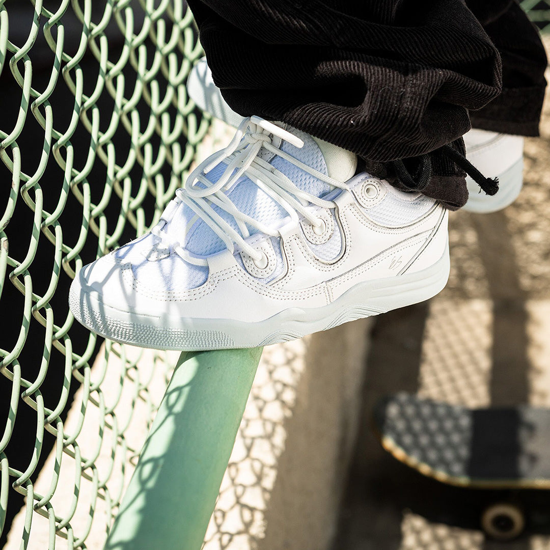 two nine 8 - skate shoes - white - esskateboarding