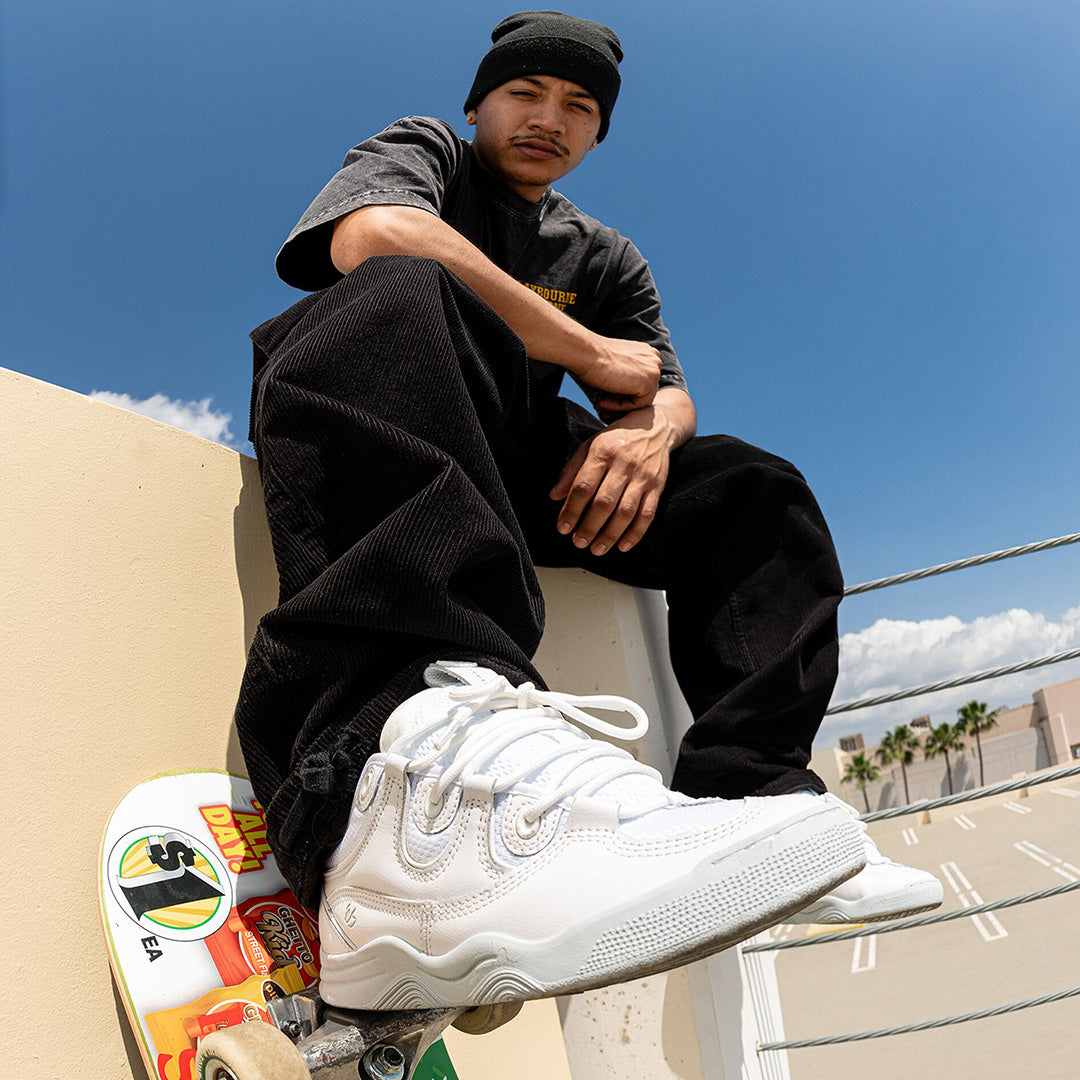 two nine 8 - skate shoes - white - esskateboarding