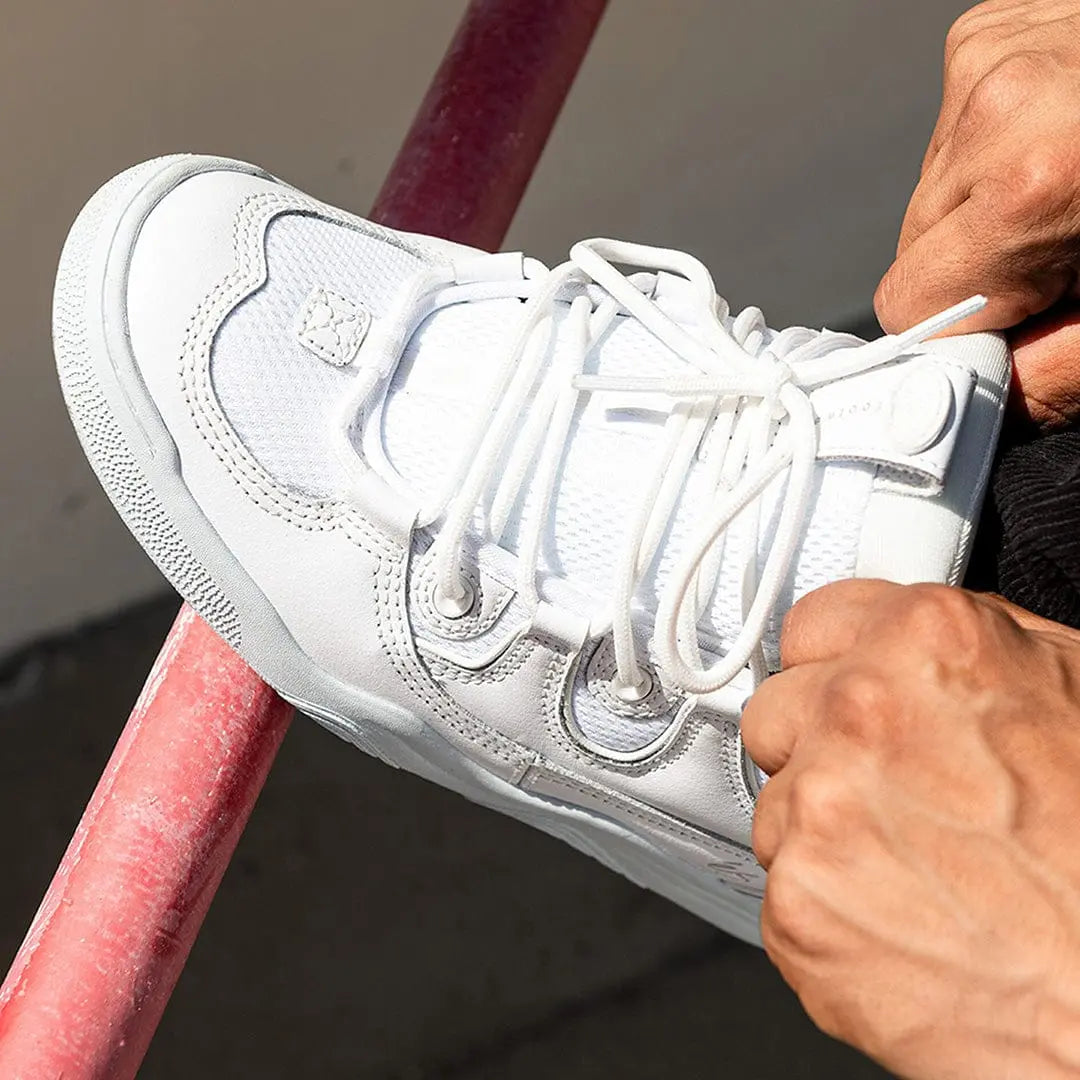 Two Nine 8 white - skate shoes | éS skateboarding Low-Top Shoe Es Footwear Sneakers Skate Style OG Premium