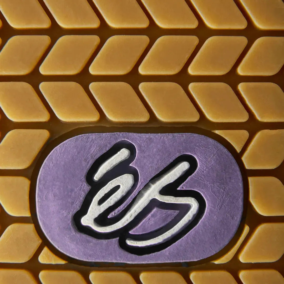 Accel Lavendar – Low-Top Skate Shoe | éS Skateboarding Low-Top Shoe Es Footwear Sneakers Skate Style OG Premium