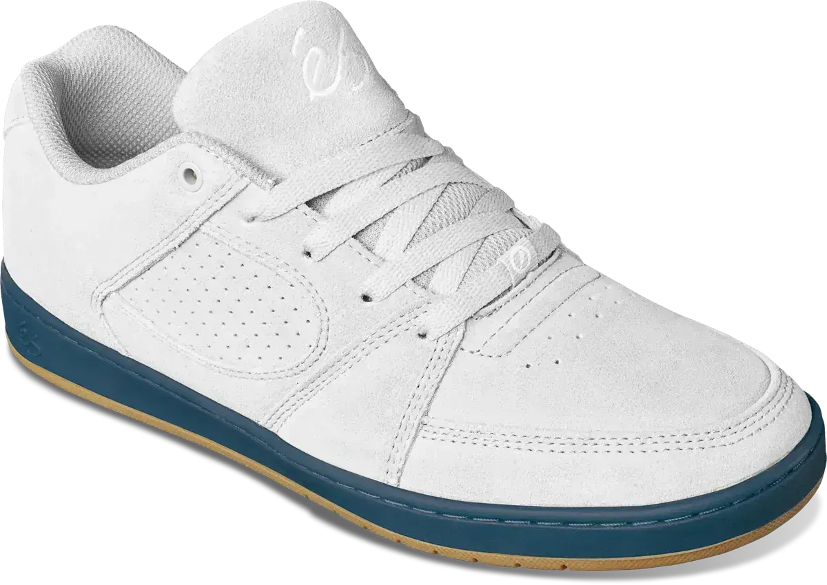 Accel Slim Shoe White/Navy/Gum Panel | éS Skateboarding