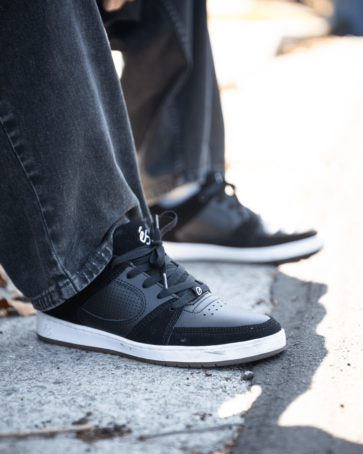 Accel Slim Skate Shoes in Black | éS Skateboarding eS Footwear Sneakers Skate Style OG Premium