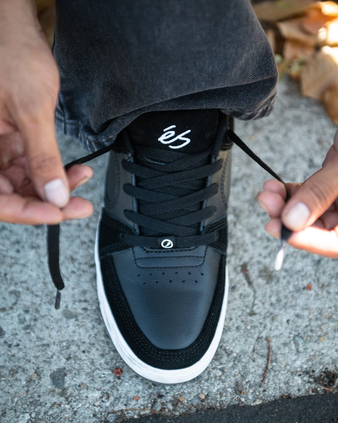 Accel Slim Skate Shoes in Black | éS Skateboarding eS Footwear Sneakers Skate Style OG Premium
