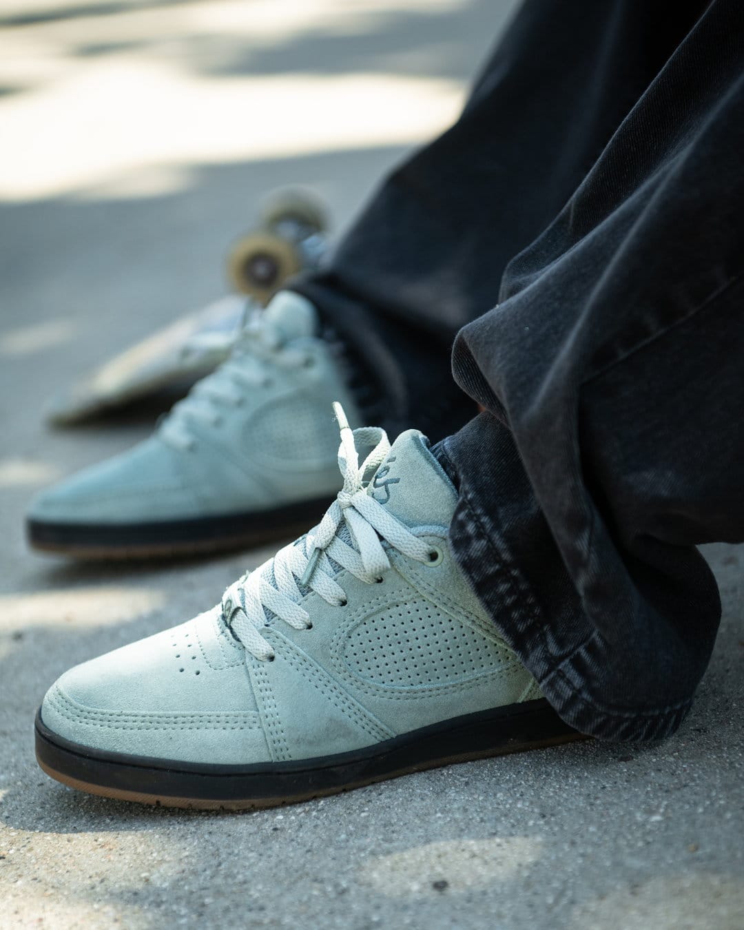 Accel Slim  Skate Shoes in Green, Black | éS Skateboarding eS Footwear Sneakers Skate Style OG Premium