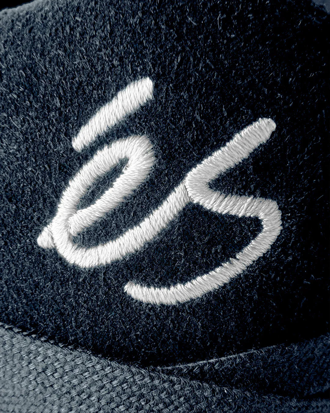 Accel Skate Shoes in Navy, Gum | éS Skateboarding eS Footwear Sneakers Skate Style OG Premium