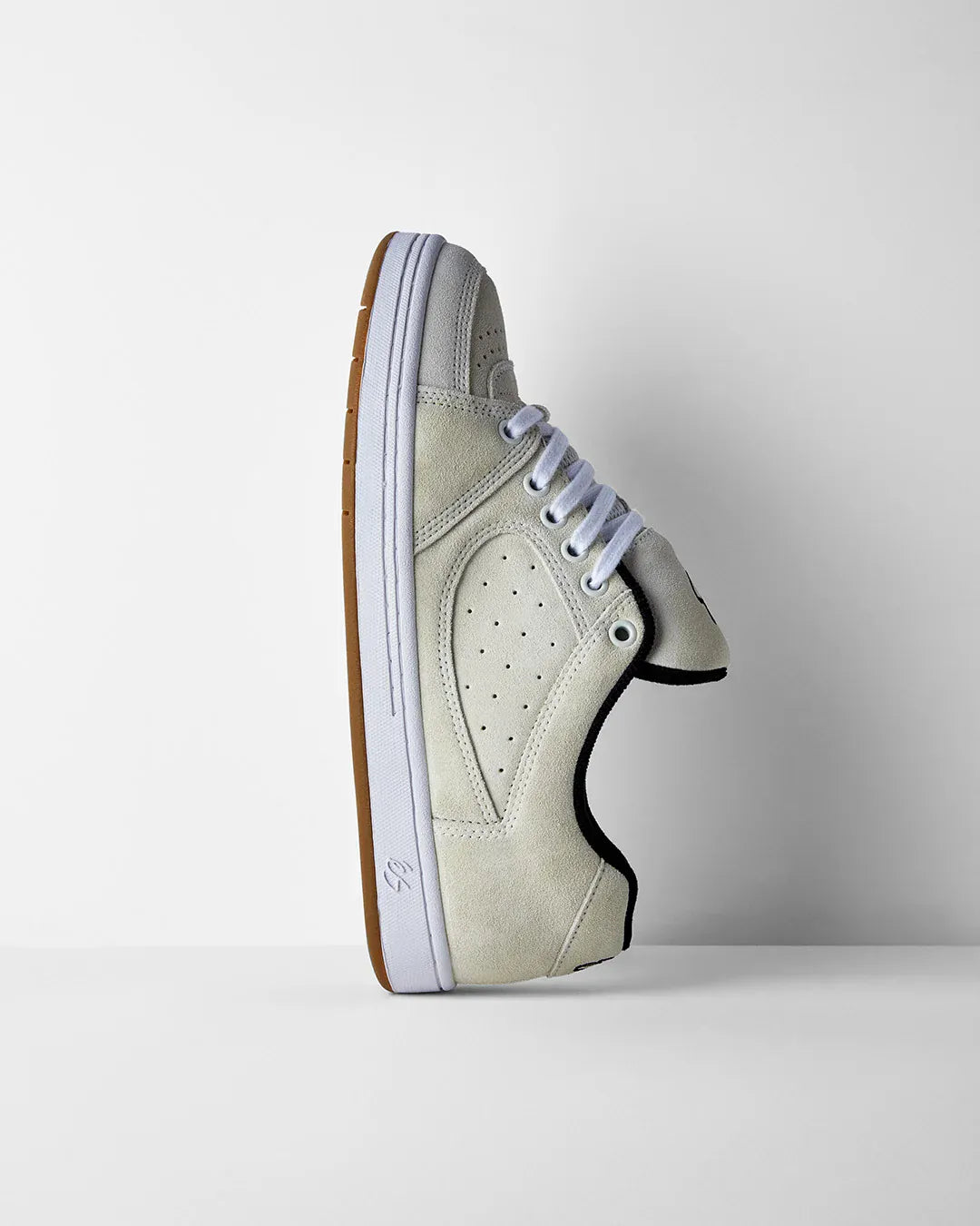 Accel Skate Shoes in White, Black | éS Skateboarding eS Footwear Sneakers Skate Style OG Premium