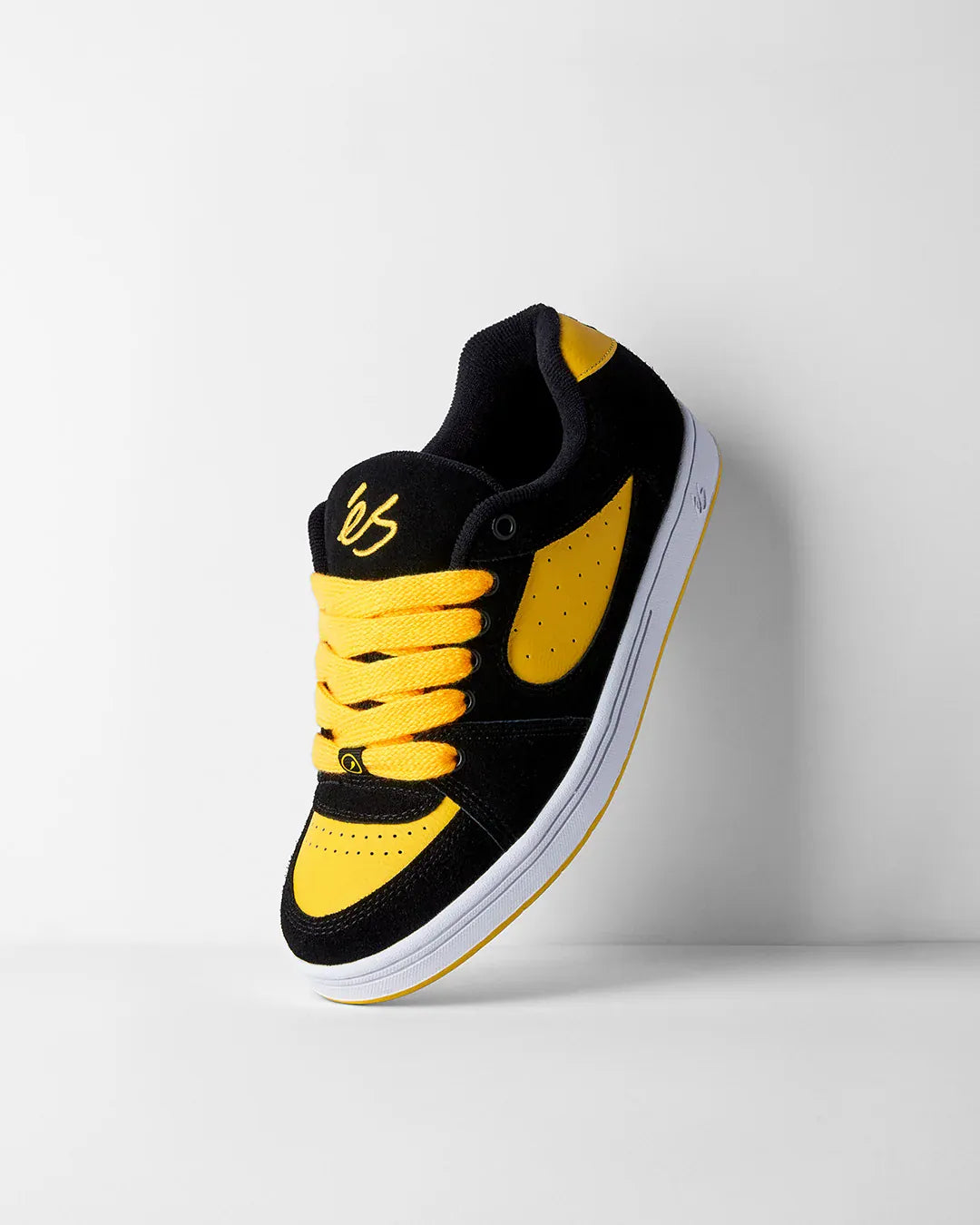 Accel Skate Shoes in Black, Yellow | éS Skateboarding eS Footwear Sneakers Skate Style OG Premium