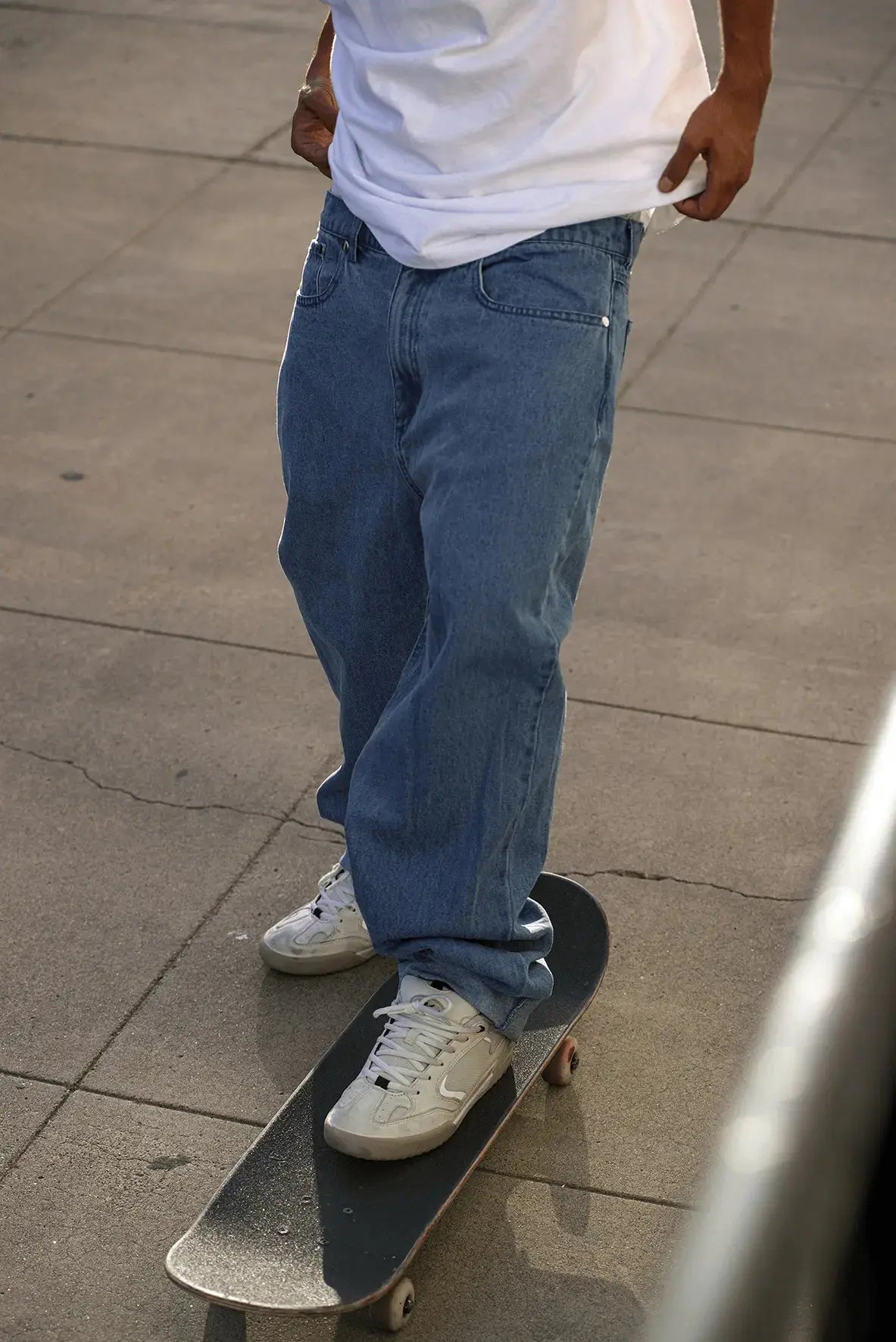 Baggy Denim Pants in Light Blue | éS Skateboarding