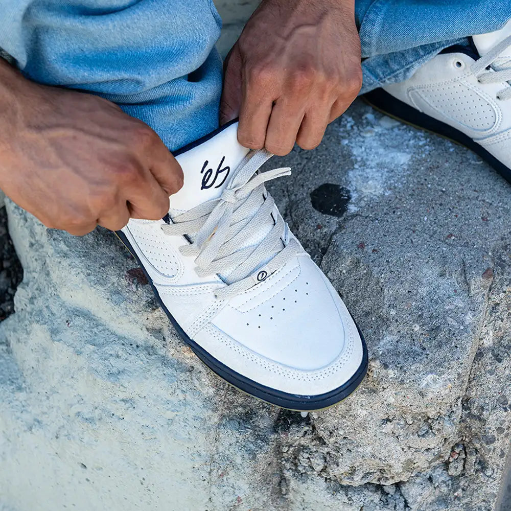 Accel Slim Skate Shoes | éS Skateboarding Low-Top Shoe Es Footwear Sneakers Skate Style OG Premium