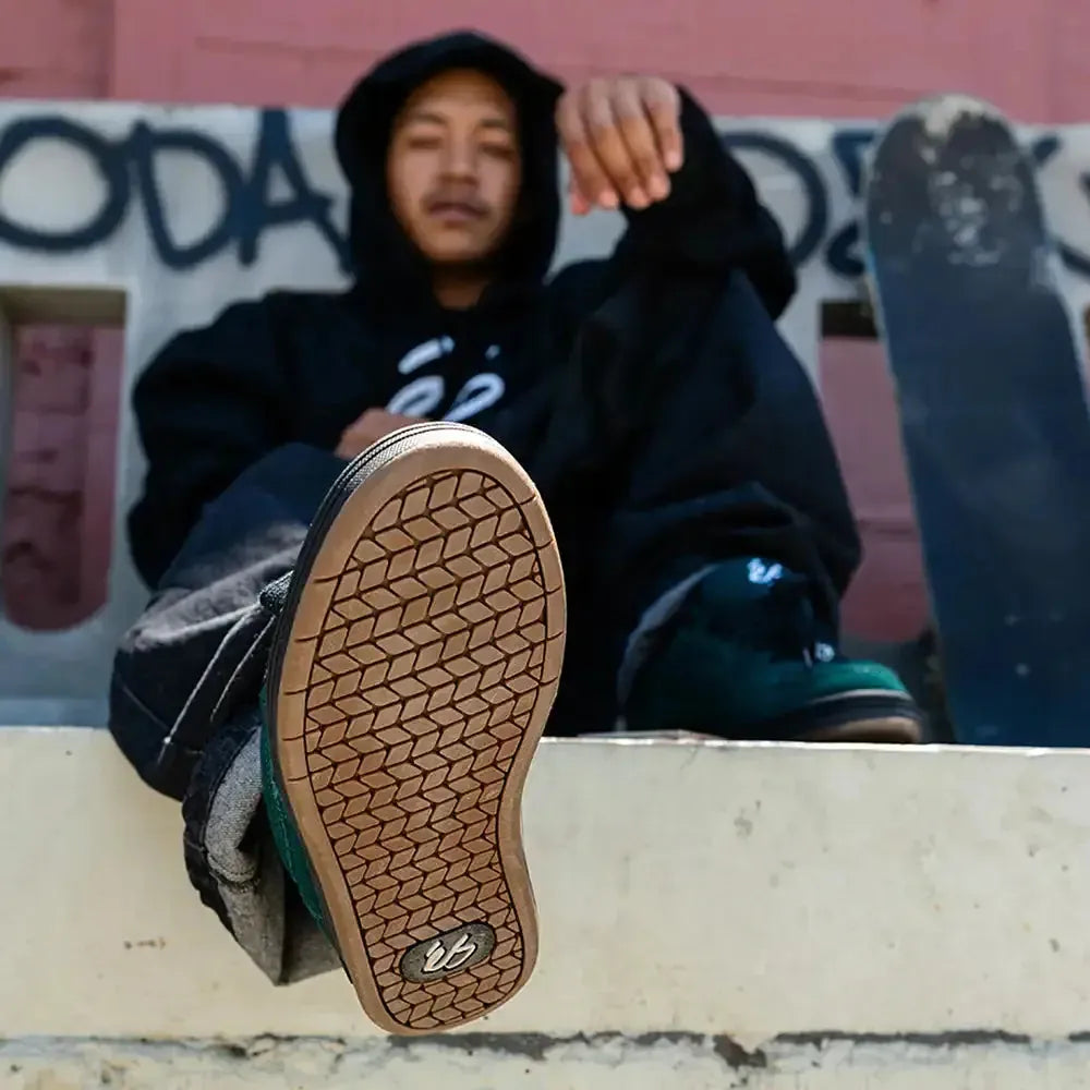 Accel Skate Shoe Suede | éS Skateboarding Low-Top Shoe eS Footwear Sneakers Skate Style OG Premium