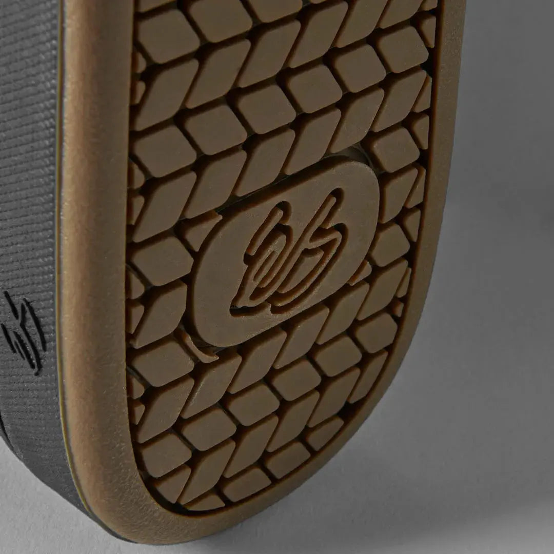 Accel Black – Low-Top Skate Shoe | éS Skateboarding Low-Top Shoe Es Footwear Sneakers Skate Style OG Premium