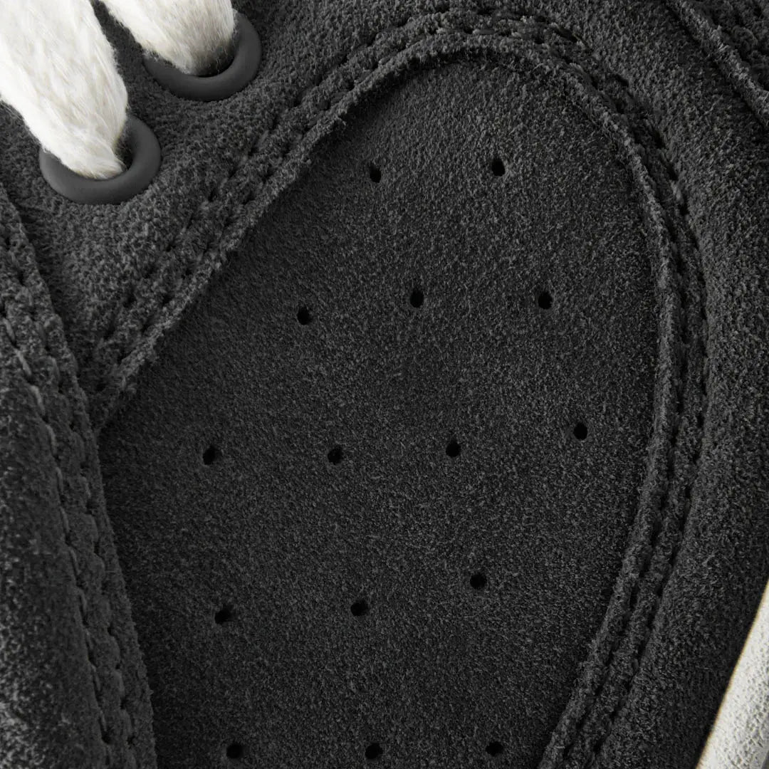 Accel Black/White – Low-Top Men's Shoe | éS Skateboarding Low-Top Shoe Es Footwear Sneakers Skate Style OG Premium