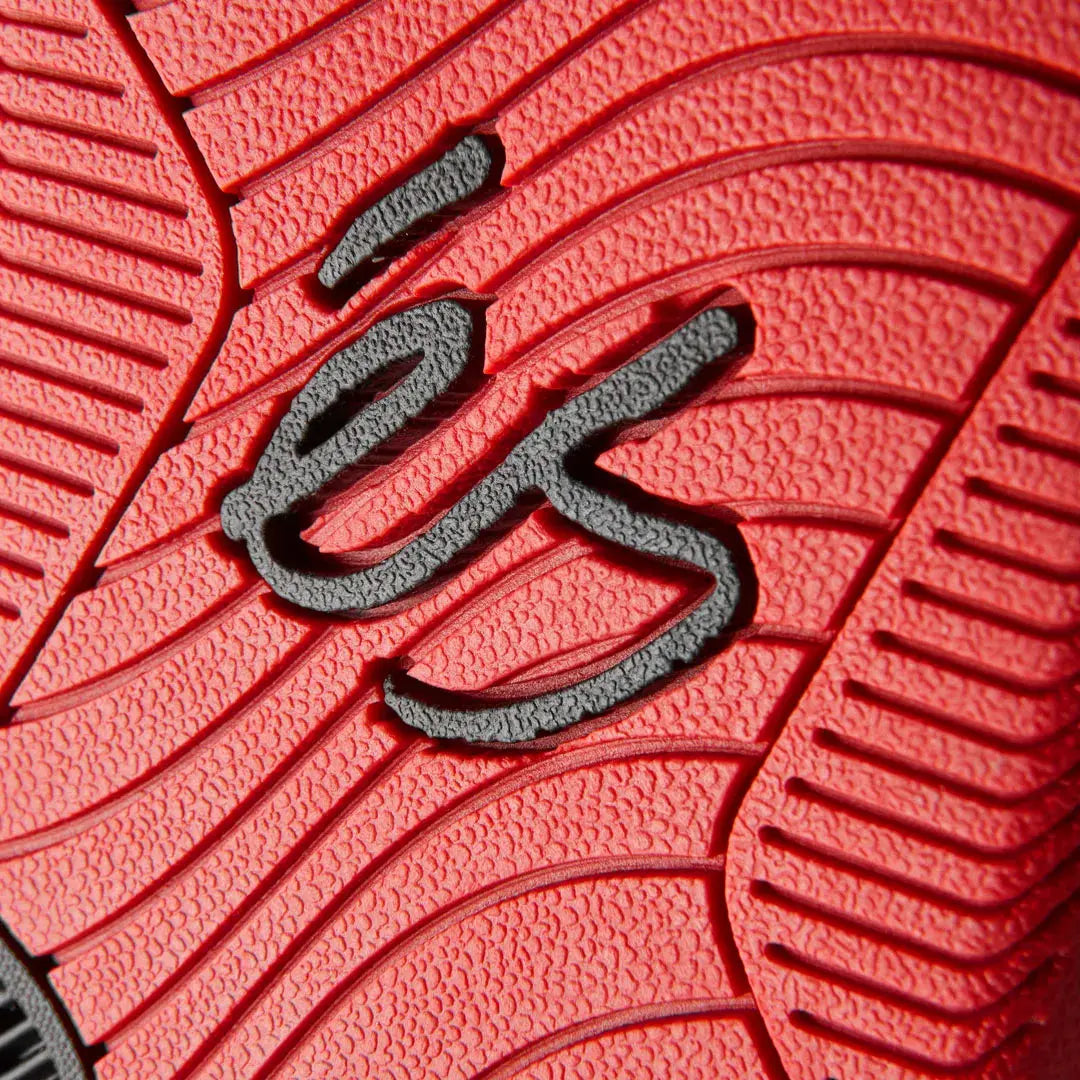 TJ Rogers Black/Red – Low-Top Shoe | éS Skateboarding Low-Top Shoe Es Footwear Sneakers Skate Style OG Premium